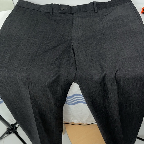 Ted Baker London Dress Pants Size 38W, 28” Inseam. 100% Wool. VGUC. - Picture 9 of 16